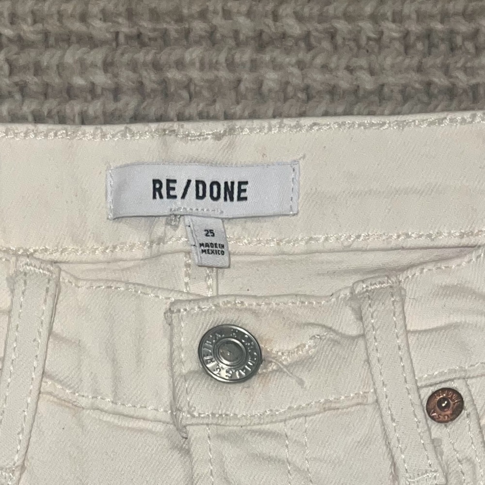 Re/Done White Denim Interior Label Detail - Picture 6 of 9